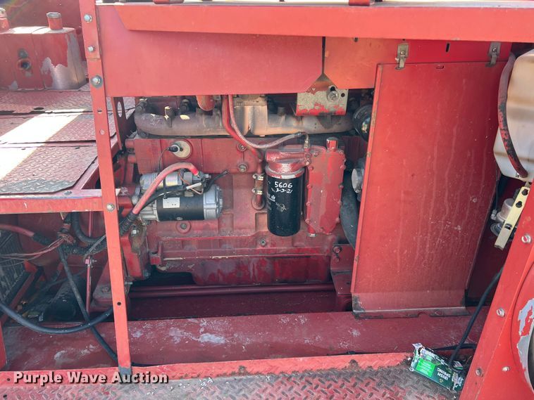 image for item ID9253 1994 Case IH 1688  RWA combine