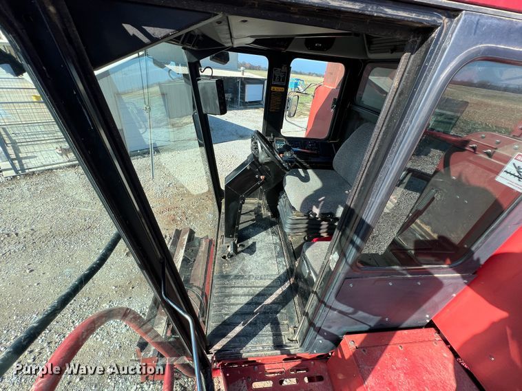 image for item ID9253 1994 Case IH 1688  RWA combine