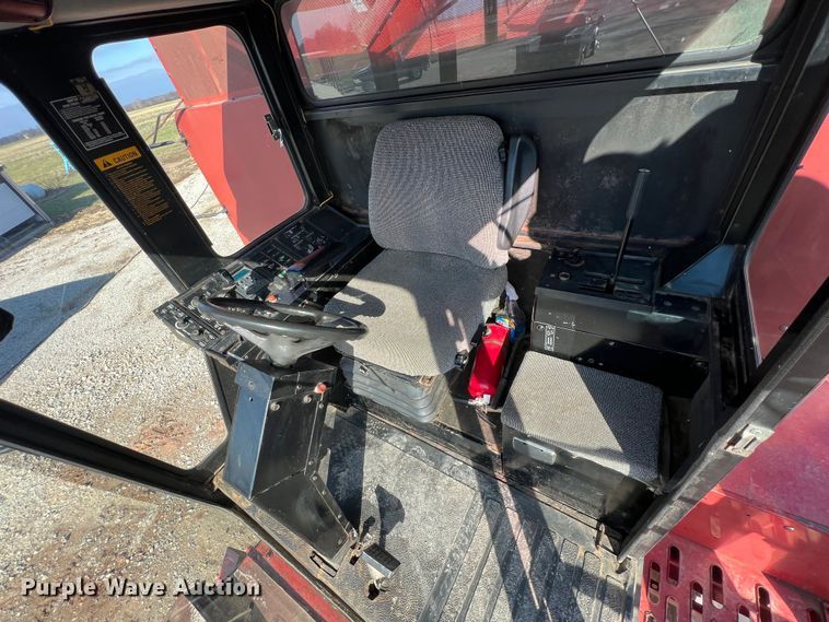 image for item ID9253 1994 Case IH 1688  RWA combine