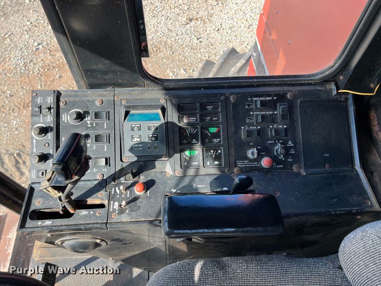 image for item ID9253 1994 Case IH 1688  RWA combine