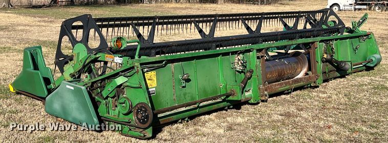 image for item ID9260 1998 John Deere 925  flex head