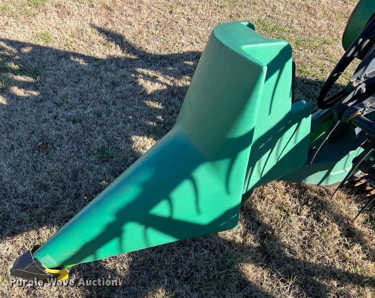 image for item ID9260 1998 John Deere 925  flex head