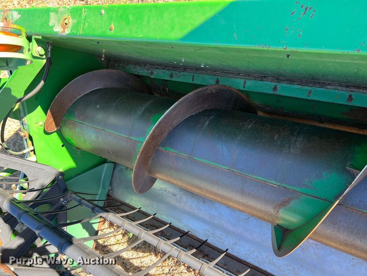 image for item ID9260 1998 John Deere 925  flex head