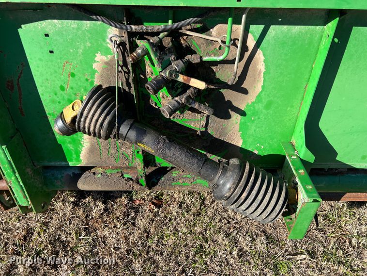 image for item ID9260 1998 John Deere 925  flex head