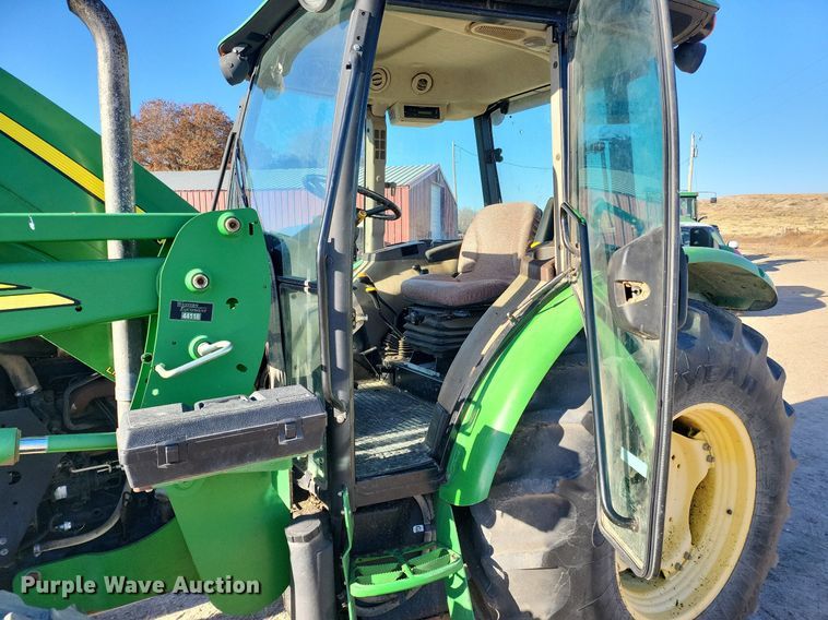 image for item IU9902 2010 John Deere 5101E  MFWD tractor