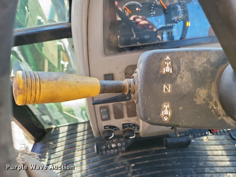 image for item IU9902 2010 John Deere 5101E  MFWD tractor