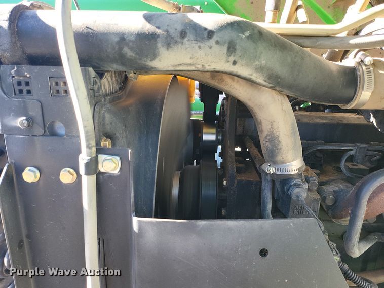 image for item IU9902 2010 John Deere 5101E  MFWD tractor