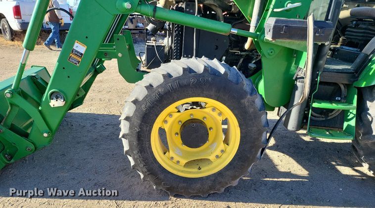 image for item IU9902 2010 John Deere 5101E  MFWD tractor