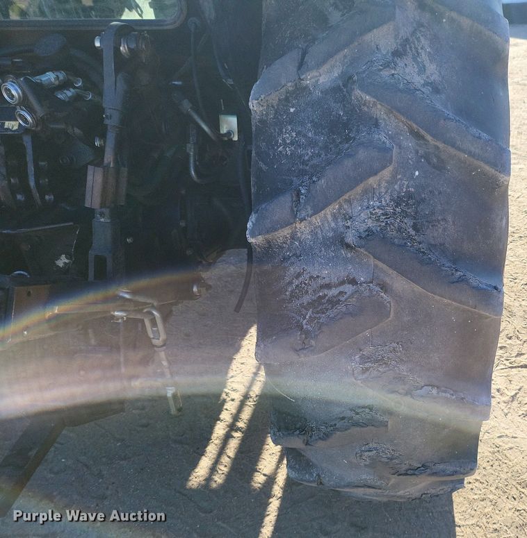 image for item IU9902 2010 John Deere 5101E  MFWD tractor