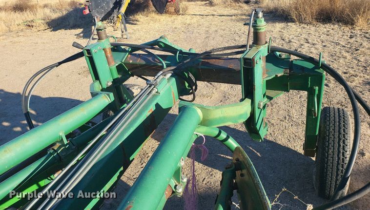 image for item IU9904 John Deere 705  hay rake