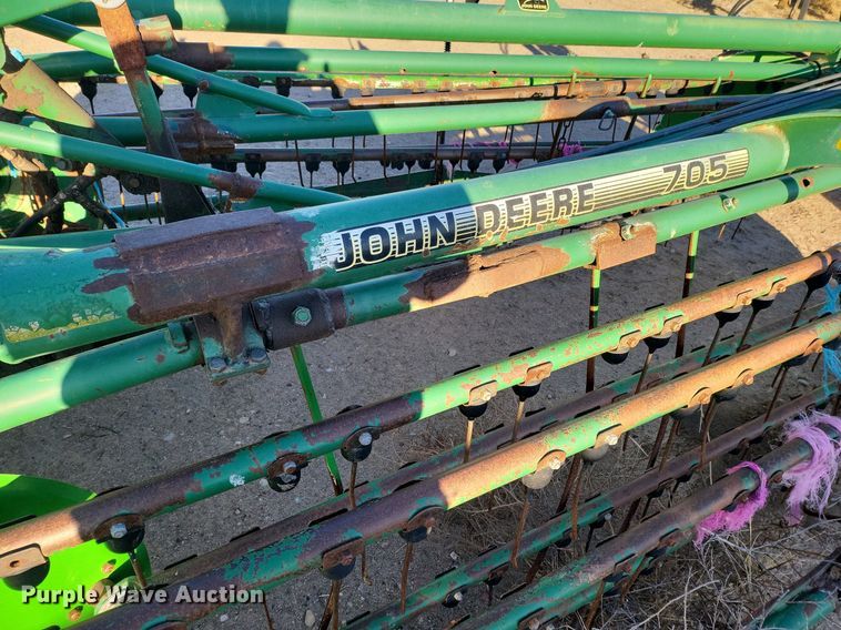 image for item IU9904 John Deere 705  hay rake