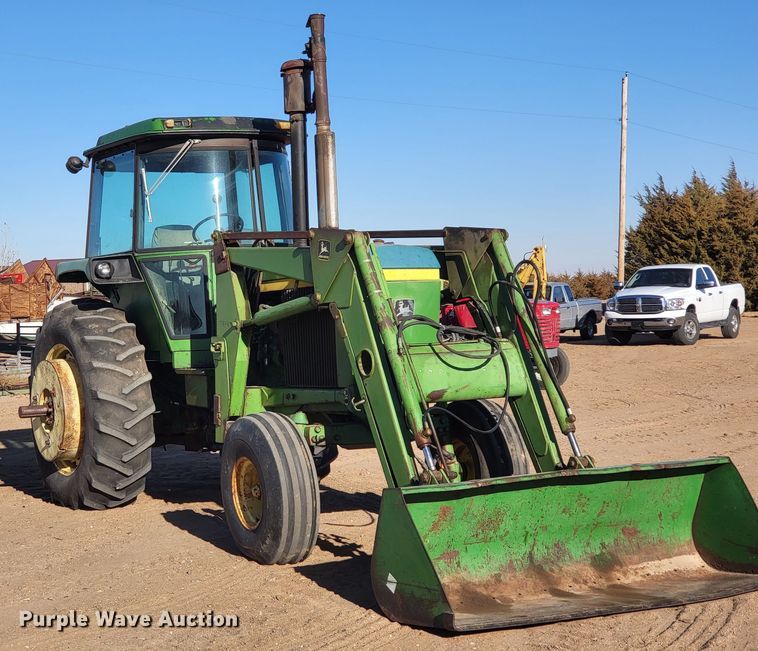 image for item IU9918 1976 John Deere 4630  tractor