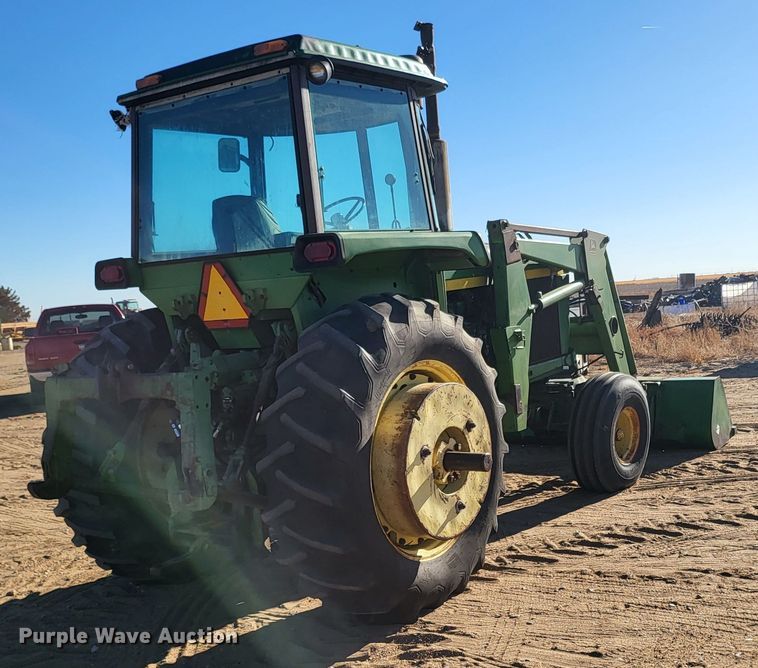 image for item IU9918 1976 John Deere 4630  tractor