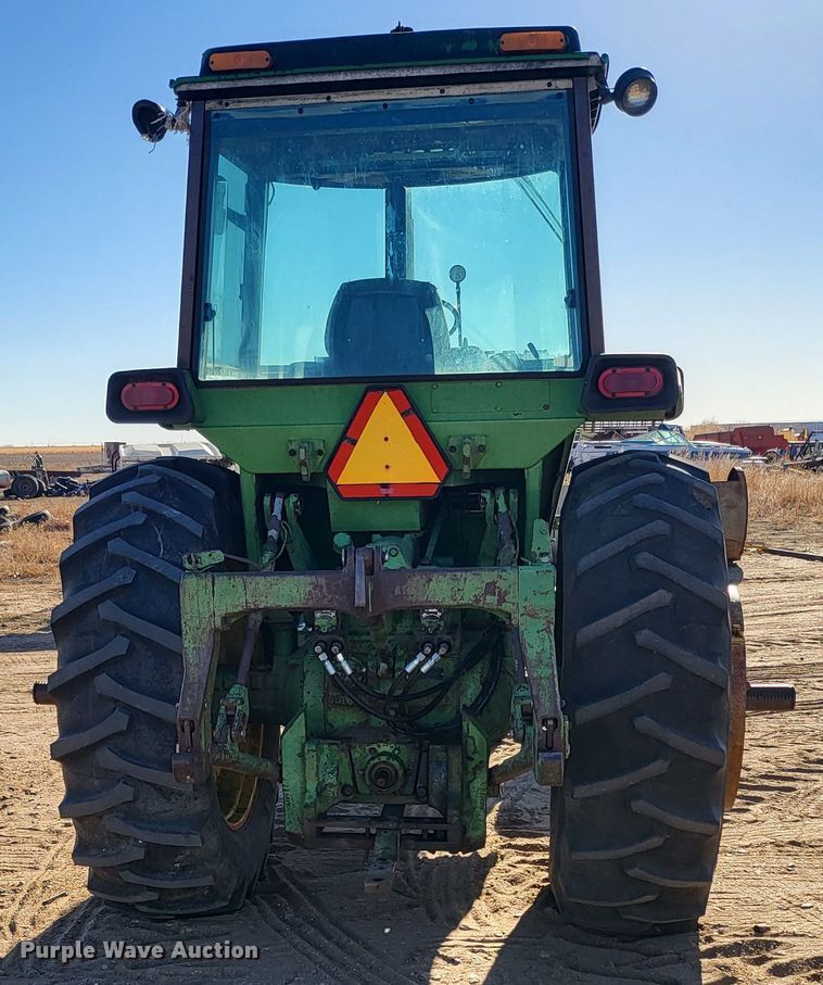 image for item IU9918 1976 John Deere 4630  tractor