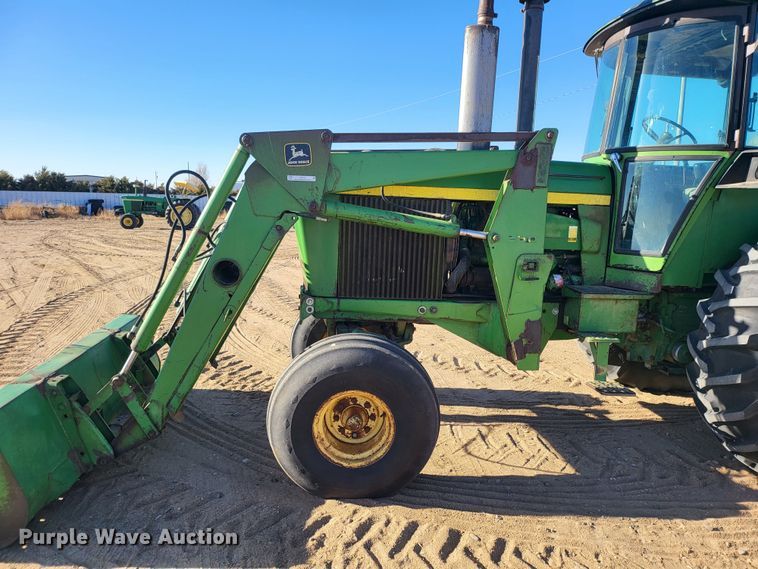 image for item IU9918 1976 John Deere 4630  tractor