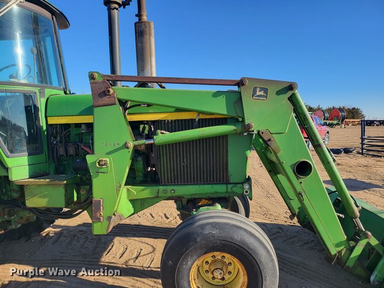 image for item IU9918 1976 John Deere 4630  tractor
