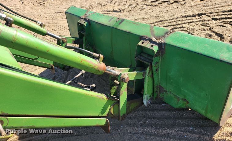 image for item IU9918 1976 John Deere 4630  tractor