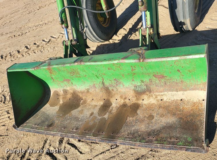 image for item IU9918 1976 John Deere 4630  tractor