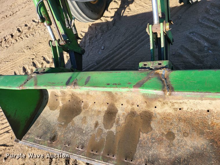 image for item IU9918 1976 John Deere 4630  tractor