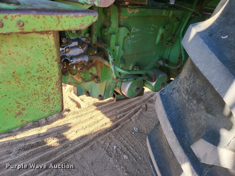 image for item IU9918 1976 John Deere 4630  tractor