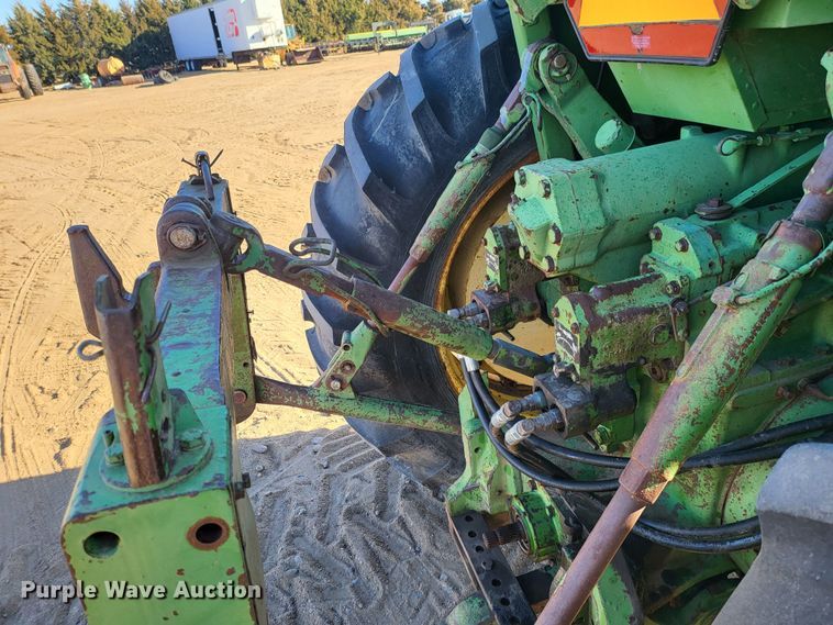 image for item IU9918 1976 John Deere 4630  tractor