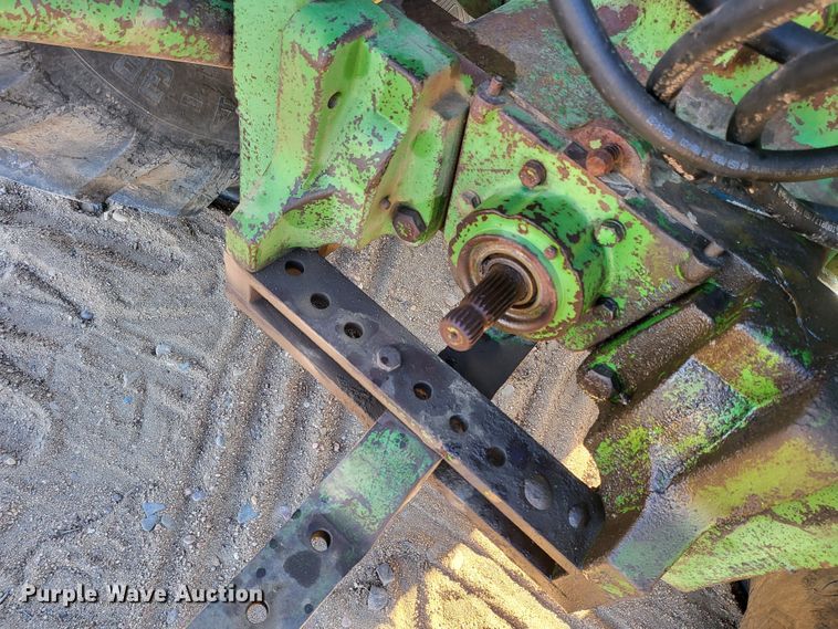 image for item IU9918 1976 John Deere 4630  tractor
