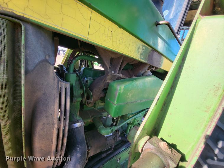 image for item IU9918 1976 John Deere 4630  tractor