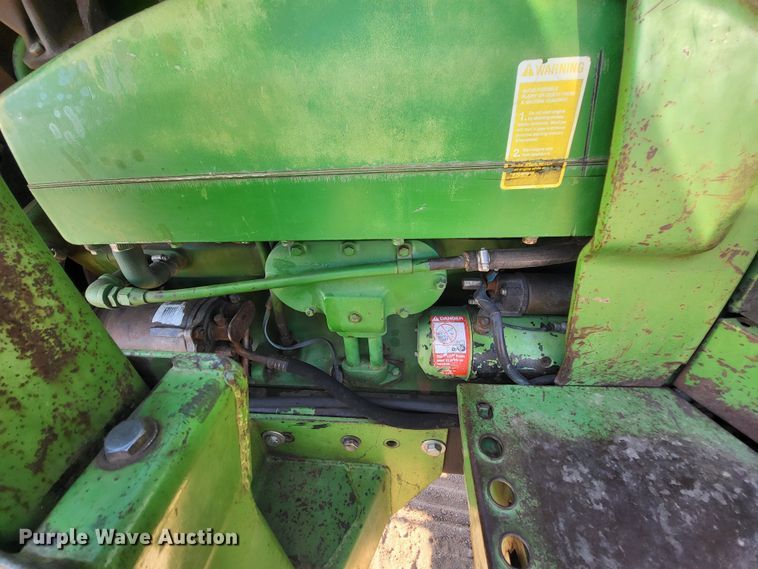 image for item IU9918 1976 John Deere 4630  tractor