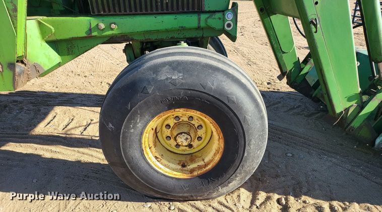 image for item IU9918 1976 John Deere 4630  tractor