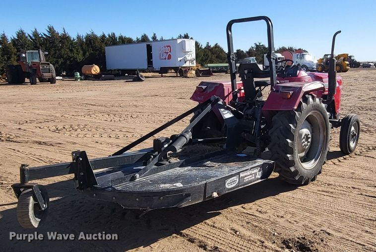 image for item IU9921 2007 Mahindra 3325  tractor