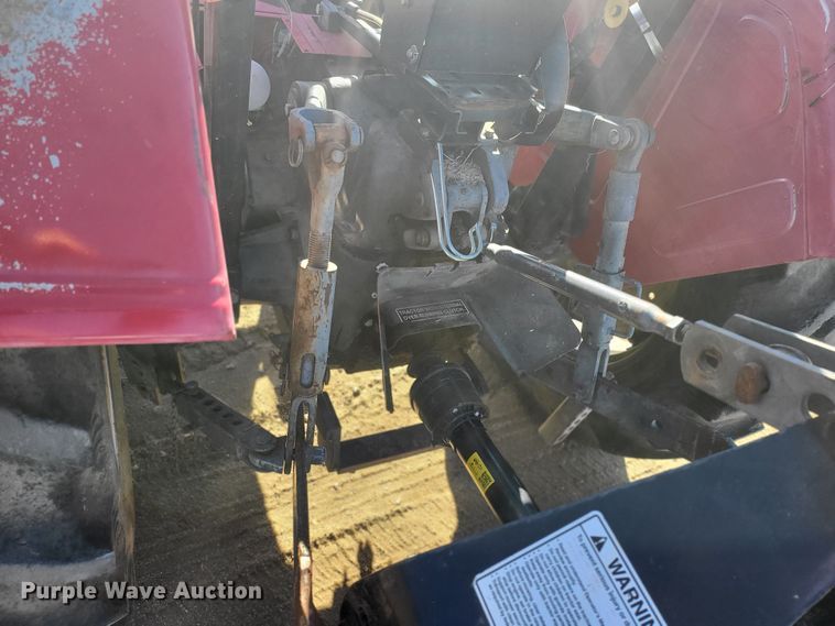 image for item IU9921 2007 Mahindra 3325  tractor