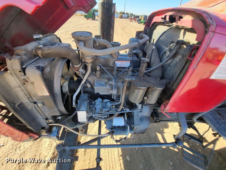 image for item IU9921 2007 Mahindra 3325  tractor