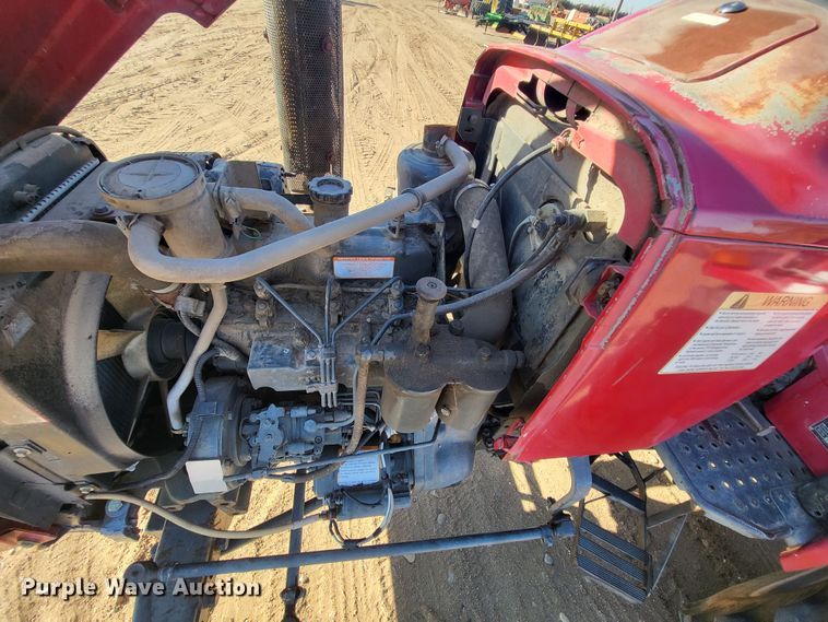 image for item IU9921 2007 Mahindra 3325  tractor