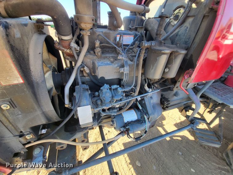 image for item IU9921 2007 Mahindra 3325  tractor