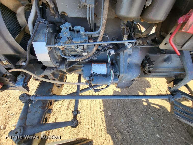 image for item IU9921 2007 Mahindra 3325  tractor