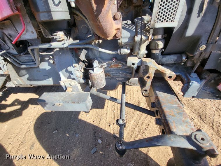 image for item IU9921 2007 Mahindra 3325  tractor