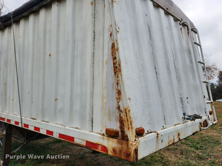 image for item JB9754 2001 Jet  grain trailer