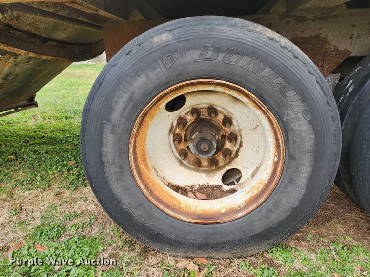 image for item JB9754 2001 Jet  grain trailer