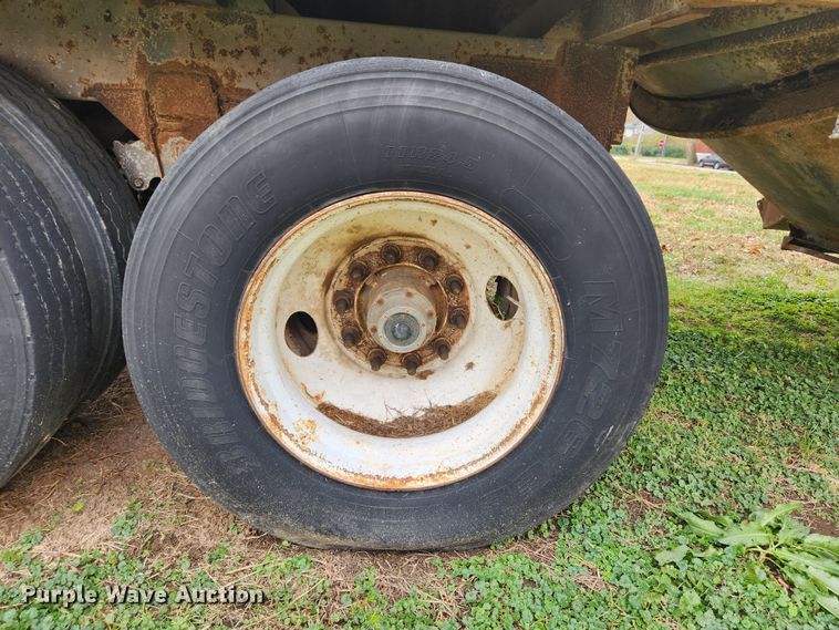 image for item JB9754 2001 Jet  grain trailer