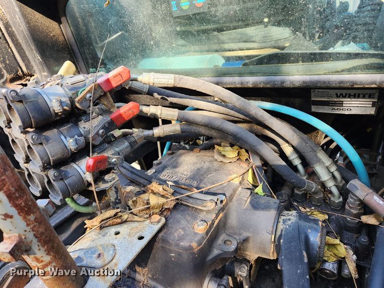 image for item JB9759 1995 White 6105  MFWD tractor