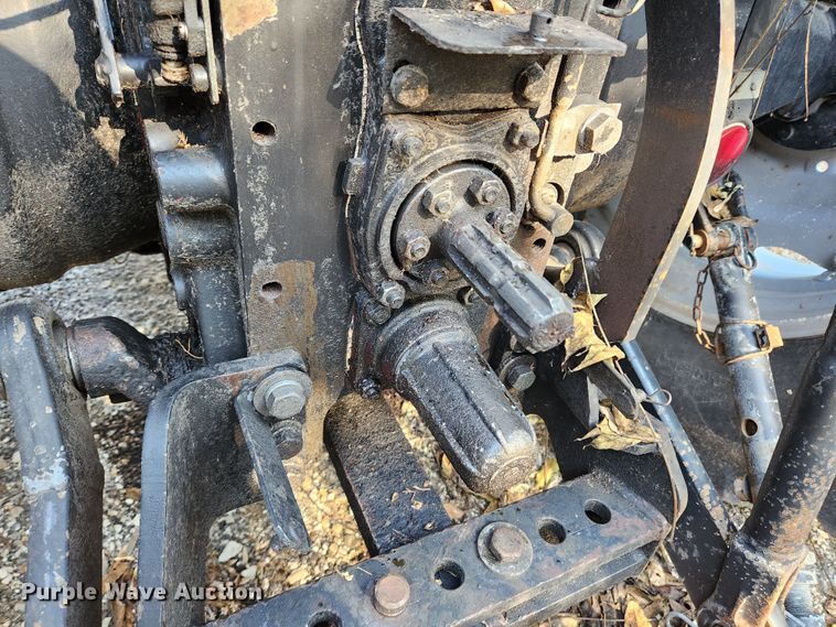 image for item JB9759 1995 White 6105  MFWD tractor