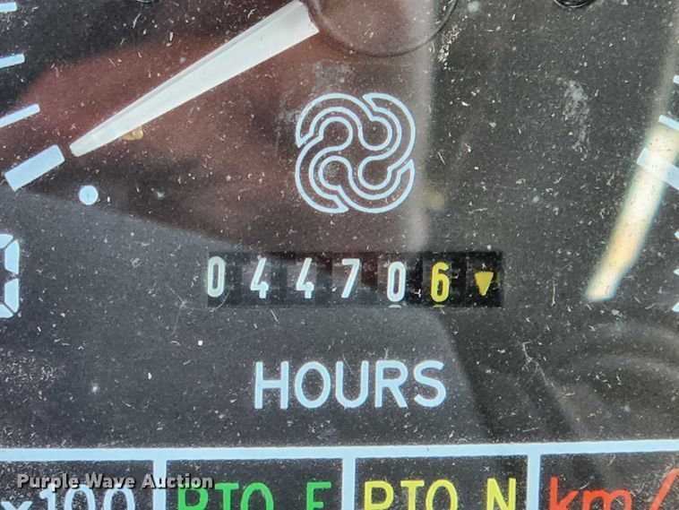 image for item JB9759 1995 White 6105  MFWD tractor