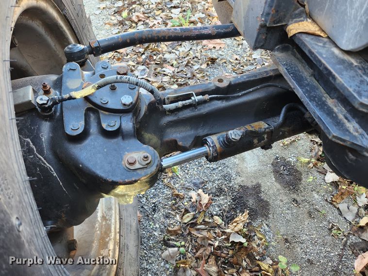 image for item JB9759 1995 White 6105  MFWD tractor