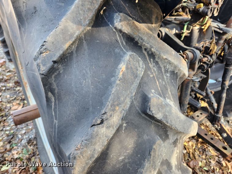 image for item JB9759 1995 White 6105  MFWD tractor