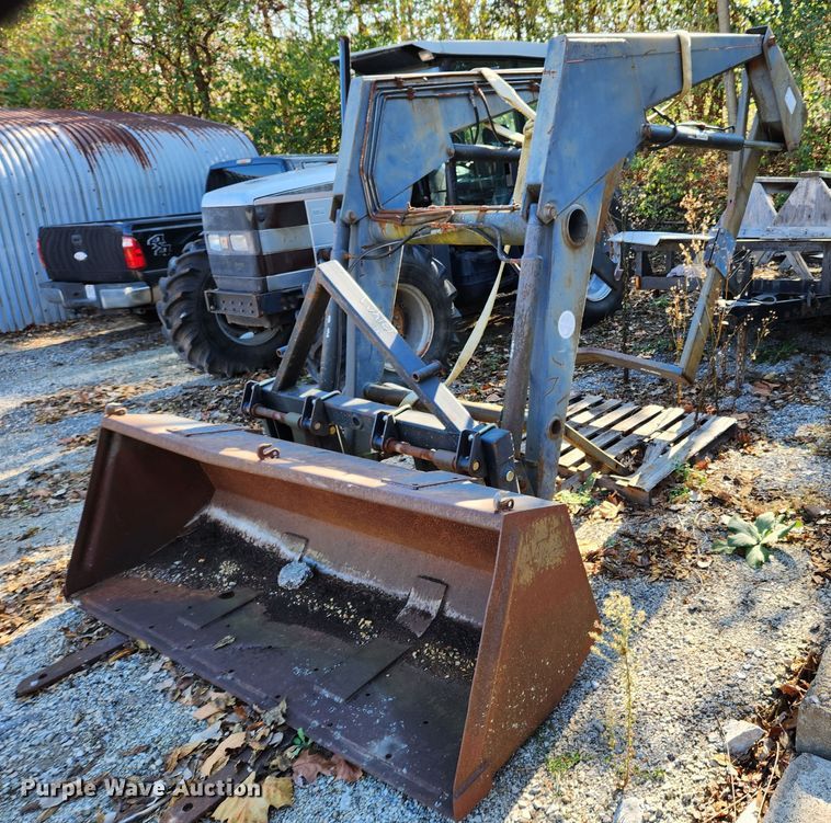 image for item JB9759 1995 White 6105  MFWD tractor