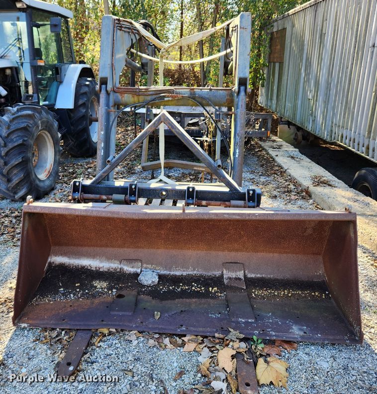 image for item JB9759 1995 White 6105  MFWD tractor