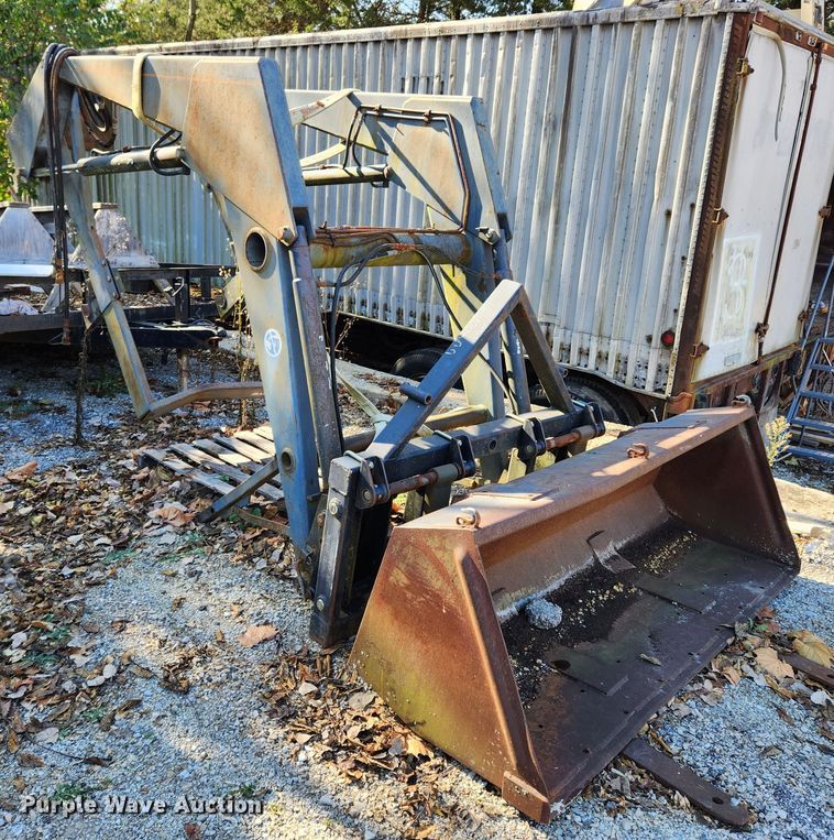 image for item JB9759 1995 White 6105  MFWD tractor