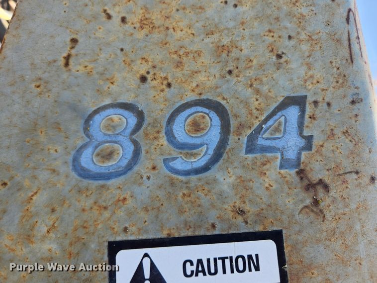 image for item JB9759 1995 White 6105  MFWD tractor