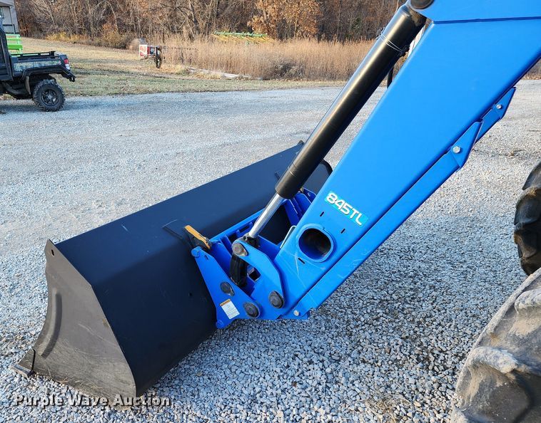 image for item JC9947 2014 New Holland T6.165  MFWD tractor