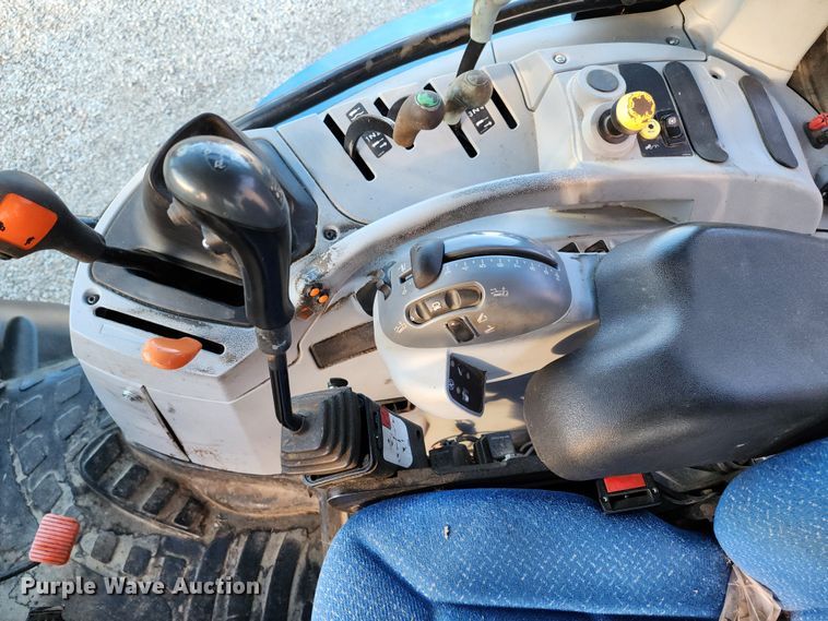 image for item JC9947 2014 New Holland T6.165  MFWD tractor